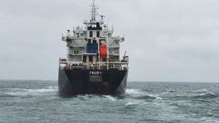 Le "Trudy" avait été intercepté le 1er octobre par les douanes, avec plus d'une tonne de cocaïne à bord, puis immobilisé dans le port de Dunkerque (Nord). (DOUANES FRANCAISES)