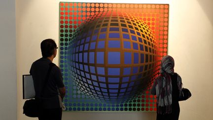 Une oeuvre de Vasarely au Musée de Téhéran (2010)
 (Atta Kenare/AFP)