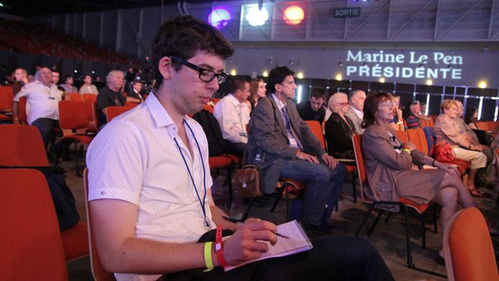 Pierre Ducarne, t&ecirc;te de liste Front national pour les municipales &agrave; Nancy (Meurthe-et-Moselle) assiste &agrave; une conf&eacute;rence lors de l'universit&eacute; d'&eacute;t&eacute; du parti &agrave; Marseille (Bouches-du-Rh&ocirc;ne), le 14 septembre 2013. (ELODIE DROUARD / FRANCETV INFO)