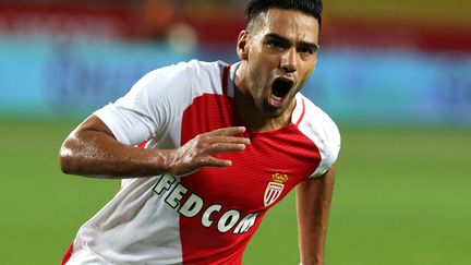 Falcao titulaire face à Tottenham (JEAN CHRISTOPHE MAGNENET / AFP)