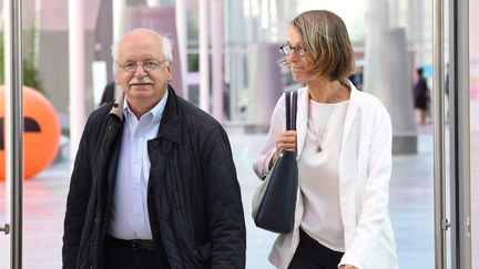 L'écrivain Erik Orsenna et la ministre de la Culture, Françoise Nyssen, à Nancy, en juin 2017. (FRANCOIS LO PRESTI / AFP)