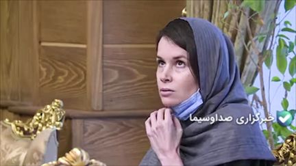 Une capture d'écran à partir d'images obtenues de la télévision d'Etat iranienne IRIB, le 25 novembre 2020, montre la chercheuse Kylie Moore-Gilbert. (IRIB NEWS AGENCY / AFP)