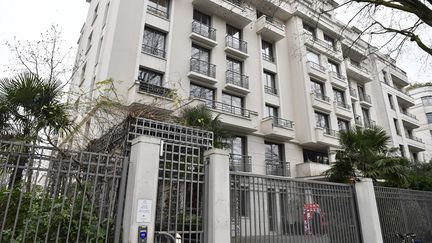 La résidence "Les Bords de Seine", à Neuilly-sur-Seine. (ALAIN JOCARD / AFP)