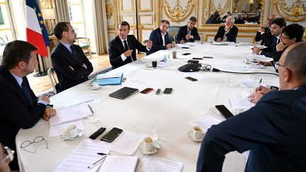 L'interview d'Emmanuel Macron par la presse quotidienne régionale à l'Elysée, le 2 Juillet 2020. (THIERRY LINDAUER / MAXPPP)