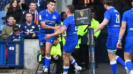 Tommaso Allan a marqué le premier essai italien face à l'Écosse, samedi 18 mars, lors de la cinquième et dernière journée du Tournoi des 6 nations. (ANDY BUCHANAN / AFP)