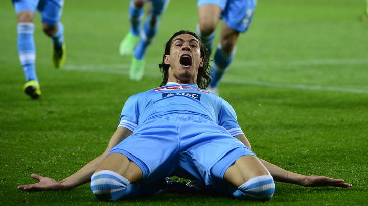 L'attaquant uruguayen Edinson Cavani, sous les couleurs du Napoli, le 30 mars 2013 &agrave; Turin (Italie). (OLIVIER MORIN / AFP)