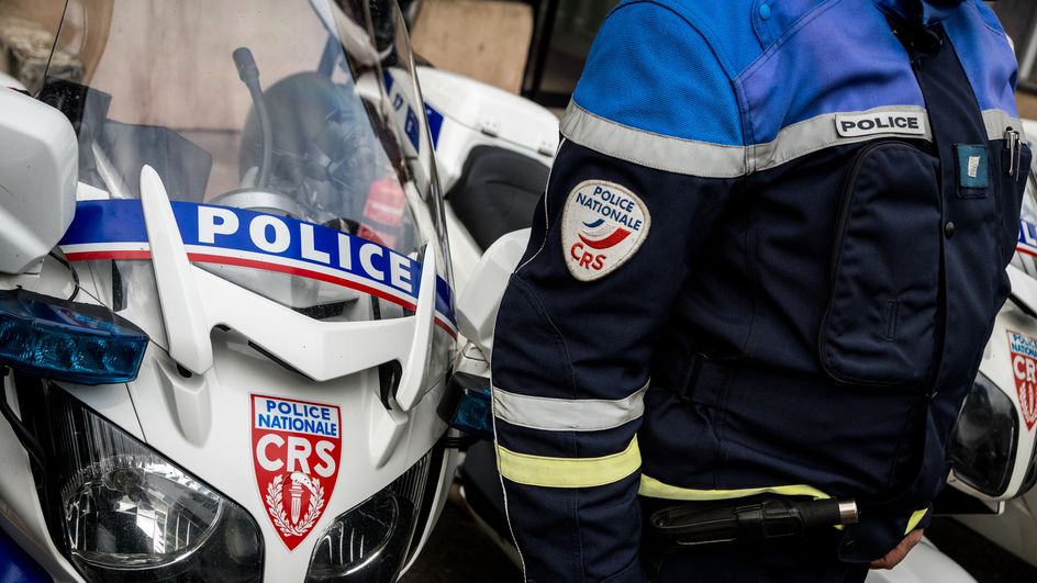 Lyon  deux policiers jugés pour avoir agressé deux étudiants