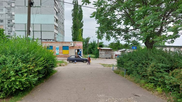 Stepnohirsk, petite ville de la région de Zaporijjia, ravagée par la guerre en Ukraine, en juin 2023. (OMAR OUAHMANE / RADIO FRANCE)