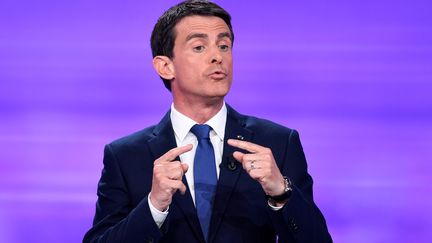 Manuel Valls, lors du débat d'entre-deux-tours de la primaire de la gauche, mercredi 25 janvier 2017.&nbsp; (BERTRAND GUAY / AFP)