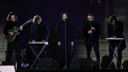 Le groupe Feu! Chatterton devant le Panthéon lors de l'hommage aux époux Manouchian, le 21 février 2024 à Paris. (VALLAURI NICOLAS / MAXPPP)