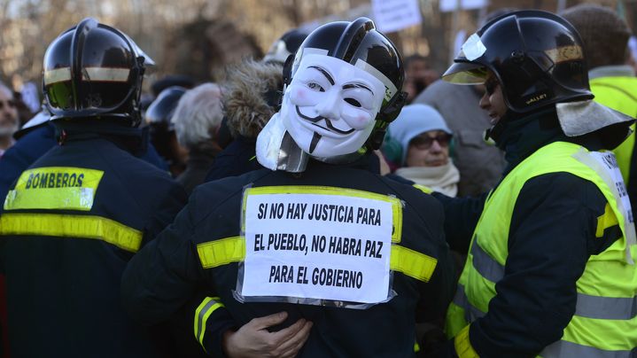 "S'il n'y a pas de justice pour le peuple, il n'y aura pas de paix pour le gouvernement". A Madrid, le 23 f&eacute;vrier 2013. (PIERRE-PHILIPPE MARCOU / AFP)