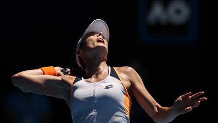 Alizé Cornet, lors de&nbsp;son huitième de&nbsp;finale à l'Open d'Australie, le 24 janvier 2022. (MARTIN KEEP / AFP)