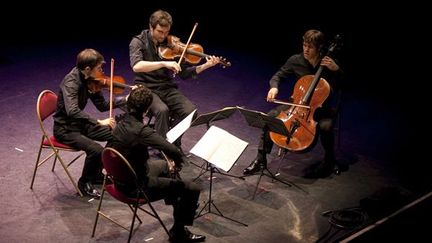 Le Quatuor Modigliani fait l'ouverture de la Folle Nuit avec le pianiste J.-C. Pennetier
 (MARQUENET MATTHIEU/SIPA )