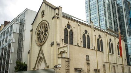  (En 2015, des fidèles s'étaient déjà opposés à la démolition de l'église Sainte-Rita, dans le XVe arrondissement de Paris © Maxppp / Bruno Levesque)