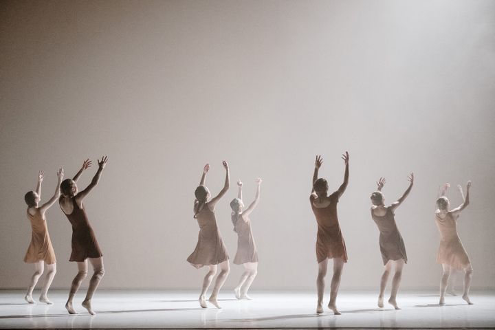 "The Art of not looking back" de Hofesh Shechter 
 (Agathe Poupeney/Opéra national de Paris)