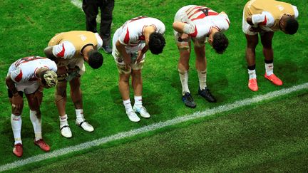 Les Japonais ont salué leurs supporters venus en nombre en France, notamment lors du match contre l'Angleterre à Nice, le 17 septembre 2023. (VALERY HACHE / AFP)