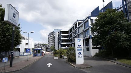 Des agents&nbsp;des urgences du CHU de Rouen, ici en août 2016, sont en grève illimitée. (MATTHIEU ALEXANDRE / AFP)