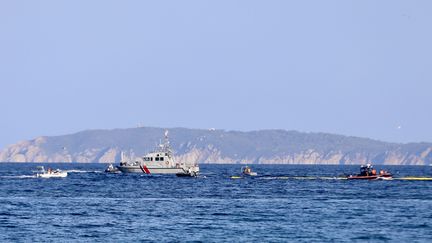 Des bateaux au large du Lavandou (Var), le 16 août 2024. (BOUTRIA LUC / MAXPPP)