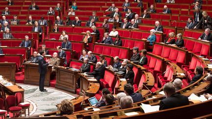 &nbsp; (Manuel Valls devant l'Assemblée Nationale, vendredi © maxPPP)