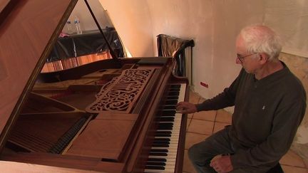 Solidarité : un habitant sinistré de la vallée de la Roya reçoit un nouveau piano (France 3)