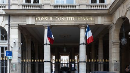 Pass sanitaire : pour le Conseil constitutionnel, un équilibre à trouver entre liberté et protection de la santé