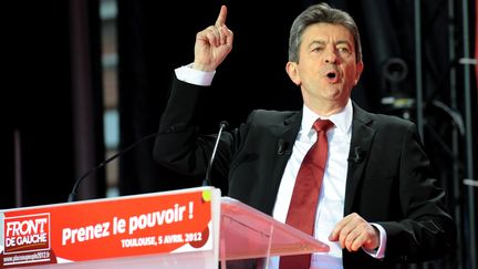 Jean-Luc M&eacute;lenchon, le candidat du Front de gauche, lors de son meeting place du Capitole &agrave; Toulouse (Haute-Garonne), le 5 avril 2012. (THIERRY BORDAS / LA DEPECHE DU MIDI / MAXPPP)