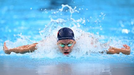 Léon Marchand terrasse le favori sur le fil et remporte sa deuxième médaille d'or olympique sur le 200 m papillon