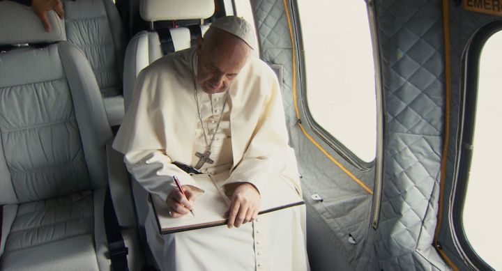 "Le pape François : un homme de parole" de Wim Wenders 
 (2018 CTV, Célestes, Solares, Neue Road Movies, Decia, PTS ART’s Factory Stars Pope Francis)