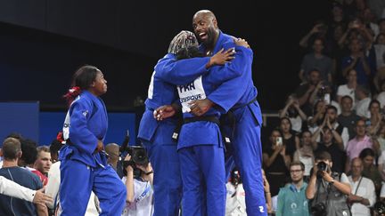 Teddy Riner a remporté le dernier combat pour faire gagner l'équipe de France de judo, samedi 3 août, aux Jeux olympiques de Paris 2024. (MICHAEL BAUCHER - PANORAMIC / PANORAMIC)