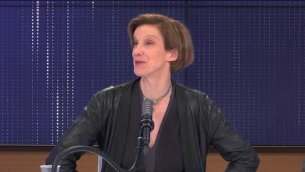 Anne-Claude Crémieux,&nbsp;professeure spécialiste de maladies infectieuses à l'Hôpital Saint-Louis à Paris, était l'invitée du "8h30 franceinfo", vendredi 19 mars 2021. (FRANCEINFO / RADIOFRANCE)