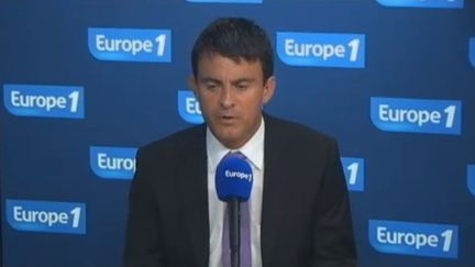 Capture d'&eacute;cran du passage de Manuel Valls, ministre de l'Int&eacute;rieur, sur Europe 1, le 27 ao&ucirc;t 2012. (EUROPE 1)