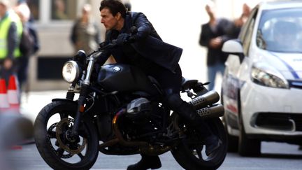 Le tournage de "Mission&nbsp;: Impossible&nbsp;6" à Paris en avril 2017. (MEHDI TAAMALLAH / NURPHOTO)