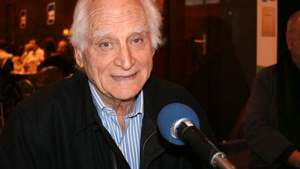 Michel Serres au Salon du livre de Paris, en 2007. (CATHERINE GRAIN / RADIO FRANCE)