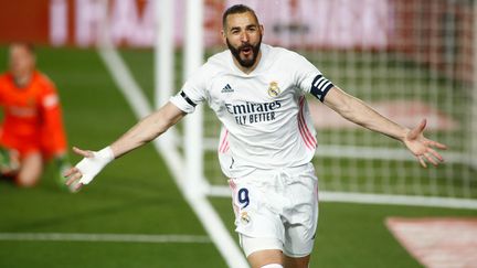 Buteur sur l'ouverture du score, Karim Benzema a joué les guides pour le Real Madrid. (OSCAR J. BARROSO / ANADOLU AGENCY)