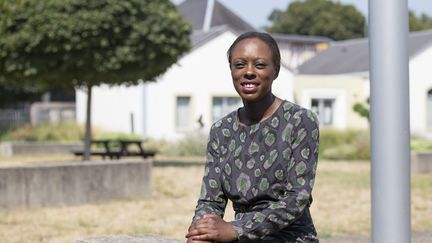 La députée LREM de Saine-Maritime Sira Sylla à Saint-Etienne-du-Rouvray où elle a grandi. (QUENTIN D?HAIS / MAXPPP)