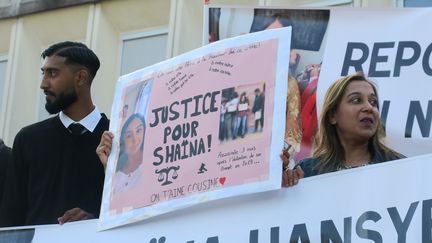 Yasin et Perveen Hansye devant le tribunal de Beauvais (Oise), le 5 juin 2023. (BENJAMIN DERVEAUX / MAXPPP)