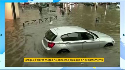 Le centre de Laval inondé le 14 octobre 2019 (FRANCEINFO)