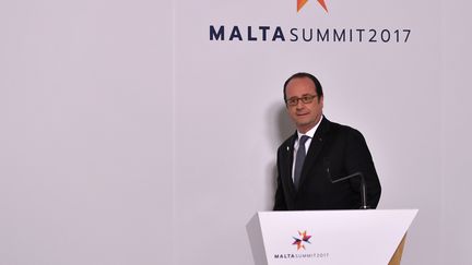 François Hollande devant la presse à Malté, le 3 février 2017 (ANDREAS SOLARO / AFP)