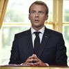 Elisabeth Borne, alors ministre chargée des&nbsp;Transports, et Emmanuel Macron, à l'Elysée, le 27 juin 2018. (JULIEN DE ROSA / POOL / AFP)