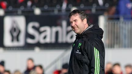 L'un des entraîneurs de Munster, Anthony Foley, lors d'une rencontre contre Saracens, à Hendon, en Angleterre, le 17 janvier 2016.&nbsp; (JAMES MARSH / BACKPAGE IMAGES LTD / AFP)