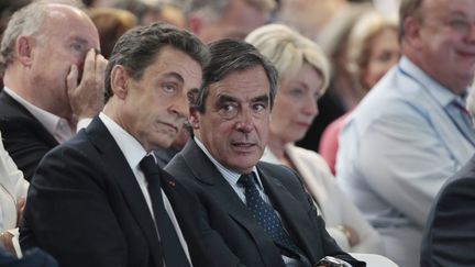 Nicolas Sarkozy et Fran&ccedil;ois Fillon au congr&egrave;s fondateur des R&eacute;publicains &agrave; Paris, le 30 mai 2015. (CHARLY TRIBALLEAU / AFP)