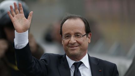 Le pr&eacute;sident Fran&ccedil;ois Hollande &agrave; Brive-la-Gaillarde (Corr&egrave;ze), le 20 juillet 2012. (LAURENT REBOURS / AP / SIPA)