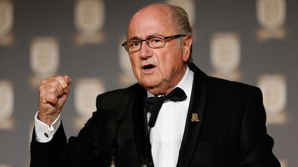 Le pr&eacute;sident de la Fifa, Sepp Blatter, le 26 octobre 2013 &agrave; Londres (Royaume-Uni). (TOM SHAW / AFP)