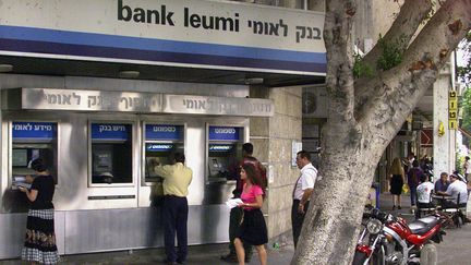 La banque Leumi fait partie des &eacute;tablissements bancaires isra&eacute;liens touch&eacute;s par une attaque de hackers saoudiens en jnavier 2012. (SVEN NACKSTRAND / AFP)