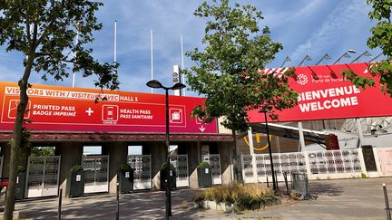 Un pass sanitaire à jour est nécessaire pour assister au salon Vivatech en présentiel, au parc des expositions de la porte de Versailles, à Paris. (NOÉMIE BONNIN / FRANCE INFO)