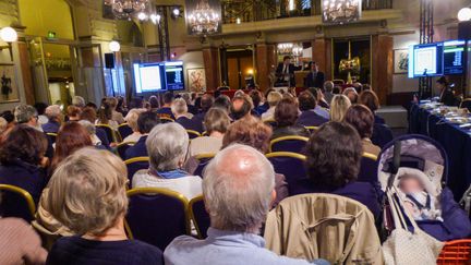 Vente aux ench&egrave;res &agrave; l'h&ocirc;tel&nbsp;Lutetia, &agrave; Paris, mercredi 21 mai 2014. (JEROMINE SANTO GAMMAIRE / FRANCETV INFO )