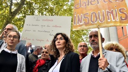  Céline Boussié au centre lors d'une manifestation. Photo ©Comité de soutien à Céline Boussié 