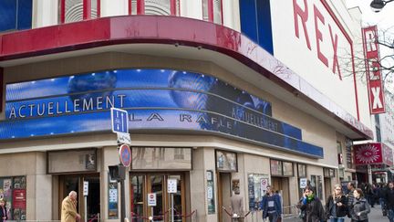 La façade du Grand Rex, à Paris, d'une contenance de 2.800 places, plus grande salle de cinéma d'Europe
 (GUIZIOU Franck / hemis.fr)