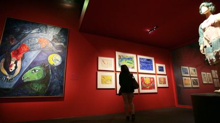 A l'exposition "Marc Chagall ou le triomphe de la musique" à la Philharmonie.
 (Jacques Demarthon / AFP)