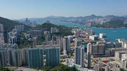 Vue aérienne de Hong Kong, en Chine, le 3 avril 2022. (PETER PARKS / AFP)